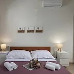 Casa Acqua - Happy