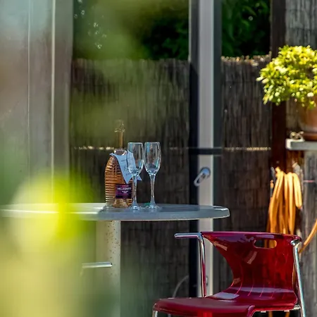 Casa Acqua - Happy